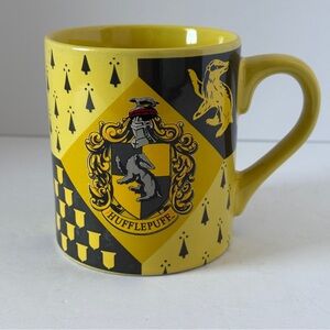 Harry Potter Wizarding World Hufflepuff Ceramic 14oz Mug